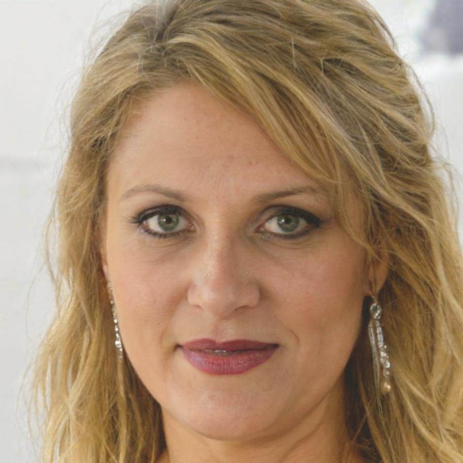 Participante satisfeita do programa educativo